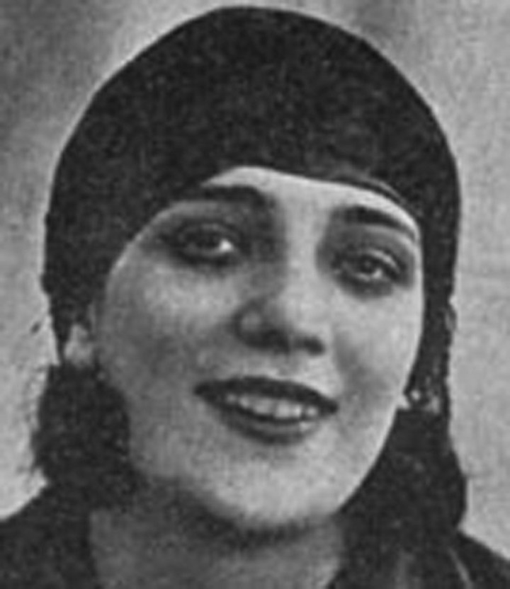 305E99B5-5DB0-4F72-8F23-849CB3C3FFF0